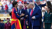 Trump entregou a taça de campeão