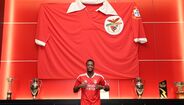 As imagens da apresentação de Jhon Durán como reforço do Benfica
