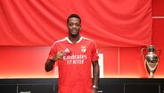 As imagens da apresentação de Jhon Durán como reforço do Benfica