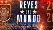 «Os reis do mundo»: 2 milhões de adeptos festejam glória da seleção espanhola nas ruas de Madrid