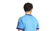A nova camisola alternativa de guarda-redes do Real Madrid para 2026/27