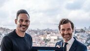 Fernando recebe recordação de André Villas-Boas