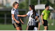 Ana Capeta celebra golo pela Juventus antes da Champions