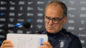 Marcelo Bielsa deixa seleção do Uruguai: «Cativei os jogadores? Não. Sentiam-se à vontade comigo? Não»