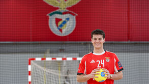 Ander Izquierdo renova até 2028