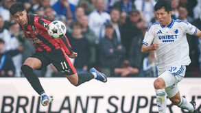Dario Osorio, extremo do Midtjylland (à esquerda)