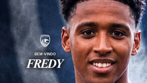 Fredy reforça meio-campo do Santa Clara