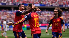 Espanha goleou a Áustria nos 16-avos-de-final