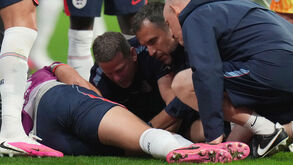 Jordan Henderson sofre lesão grave no pulso