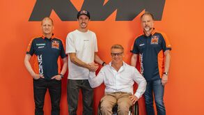Álex Márquez reforça KTM na próxima temporada
