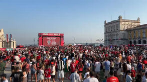 Speaker anunciou onze inicial da Seleção no Terreiro do Paço e adeptos foram à loucura com Cristiano Ronaldo