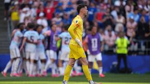 Matt Freese reage após errar no golo da Bélgica