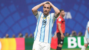 Tagliafico reage durante o Argentina-Egito