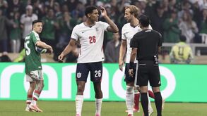 Jarell Quansah suspenso por dois jogos no Mundial'2026