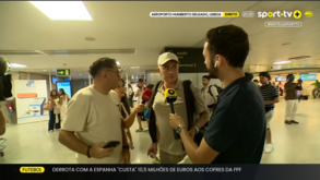 Mourinho no aeroporto de Lisboa