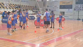 Diogo Brito foi a grande atração da NBA Basketball School em Gaia
