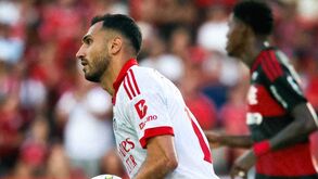 Pavlidis marcou no Benfica-Flamengo