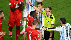 Arbitragem de João Pinheiro no Argentina-Suíça está a ser muito criticada