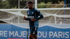 Médio Lohann Doucet assegurado pelo V. Guimarães