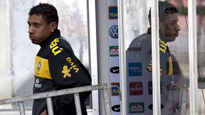 Kléberson foi internado com fortes dores no peito mas já está a recuperar