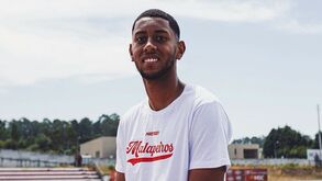Ezequiel é reforço no São João Ver 