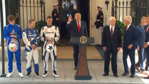 Trump apresenta Grande Prémio que vai levar corridas de carros ao centro de Washington
