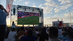 Adeptos espanhóis festejaram golo de Oyarzabal na Fan Zone Betano em Gaia