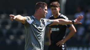 Tiago Margarido já trabalha com plantel mais reduzido no V. Guimarães