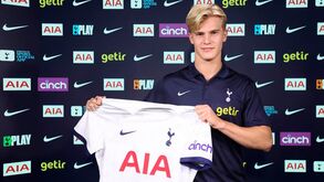Lucas Bergvall na chega aos spurs