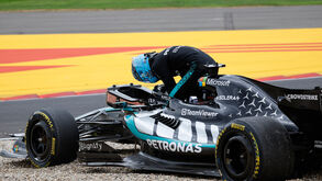 Imagens do despiste de George Russell no GP da Bélgica