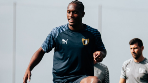 Ibrahima Ba está às ordens de Carlos Carvalhal