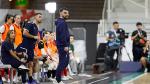 Pedro Pedroso é o treinador da equipa de futsal feminino do Sp. Braga