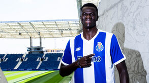 Mame Niang foi oficializado no FC Porto esta terça-feira