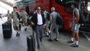 António Salvador, presidente do Sp. Braga, antes de a equipa embarcar para a Sérvia