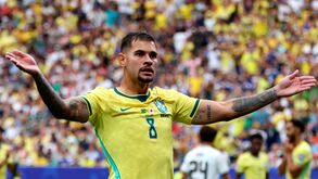 Médio em destaque na seleção