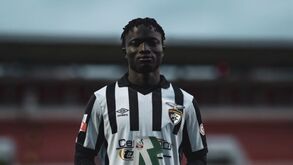 Dânio Djassi, de 19 anos, está a iniciar o terceiro ano ao serviço do Portimonense
