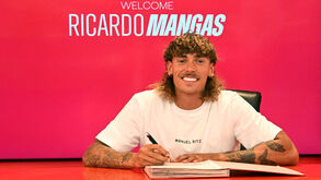 Oficial: Ricardo Mangas deixa o Sporting e reforça o Monza
