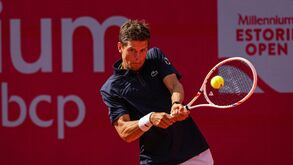 Alexander Blockx apura-se para as meias-finais do Estoril Open