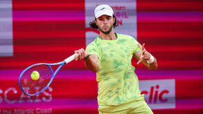 Jaime Faria serviu para vencer mas acaba eliminado do Millenium Estoril Open