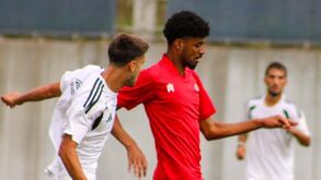 Oliveirense e Amarante em jogo-treino