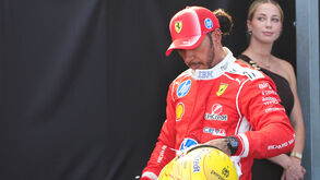 Lewis Hamilton e Kimi Antonelli penalizados na Hungria 