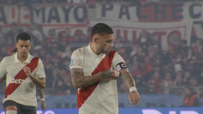 Otamendi antes do jogo