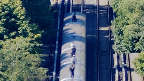 Polícia usa drone para apanhar adolescentes a 'surfar' no metro de Nova Iorque