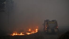 Incêndios afetam França
