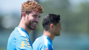 Léo Pereira, defesa-central do Flamengo no treino do Brasil