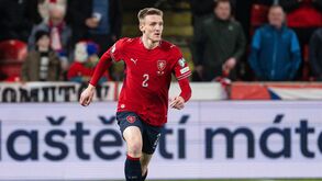 Stepan Chaloupek, defesa-central do Slavia Praga