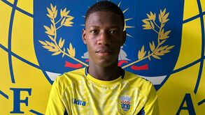 Rachid Gomes assina pelo Arouca