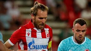 Estrela Vermelha volta a golear Larne e avança para a 3.ª pré-eliminatória da Champions