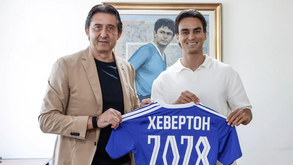 Hevertton assina até 2028 pelo Levski