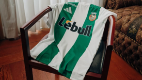 Nova camisola dos vilacondenses